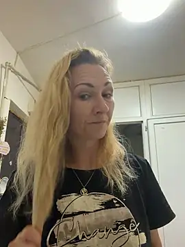 Secret Ladyx online show from 07/21/26, 04:04