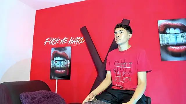 SKYN MAN online show from 03/05/26, 01:34