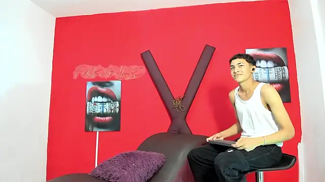 SKYN MAN online show from 03/21/26, 01:21