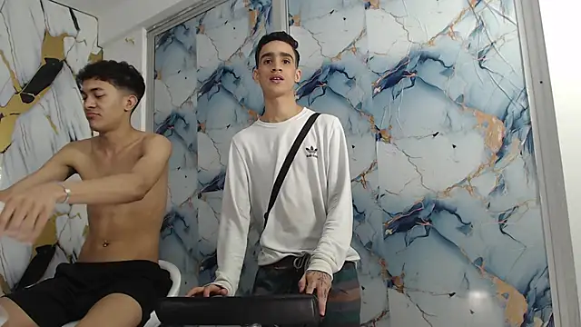 SKYN MAN online show from 04/21/26, 07:36