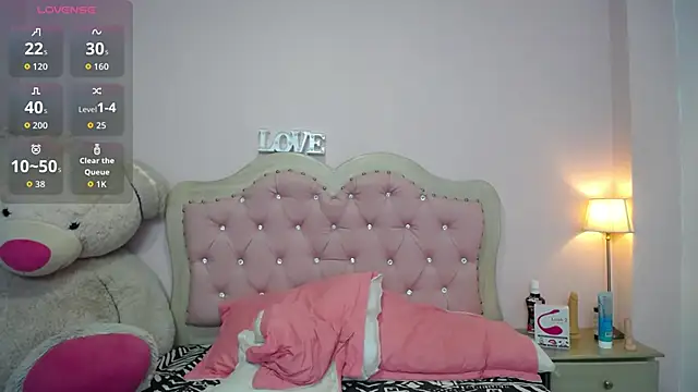 skinny hailey online show from 03/22/26, 01:36