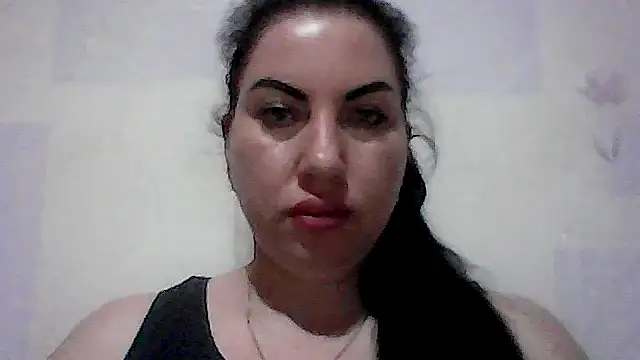 Snapshot of MolliWalton chatting on 03/04/26, 07:20 MolliWalton online show from 03/04/26, 07:20