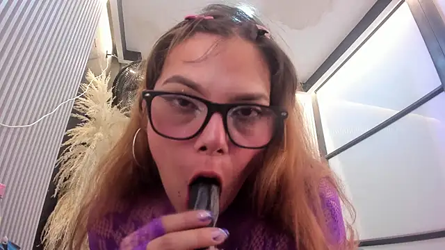 kittyBlossom 1 online show from 07/09/26, 11:09
