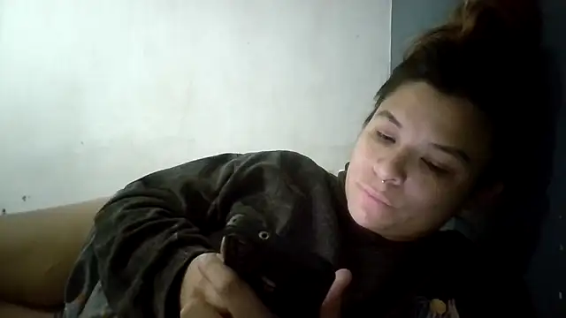 KendraBoss online show from 04/14/26, 03:01