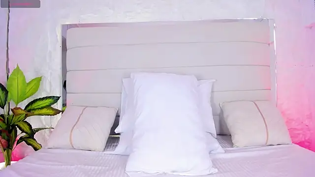 AitanaNoa online show from 04/10/26, 07:51