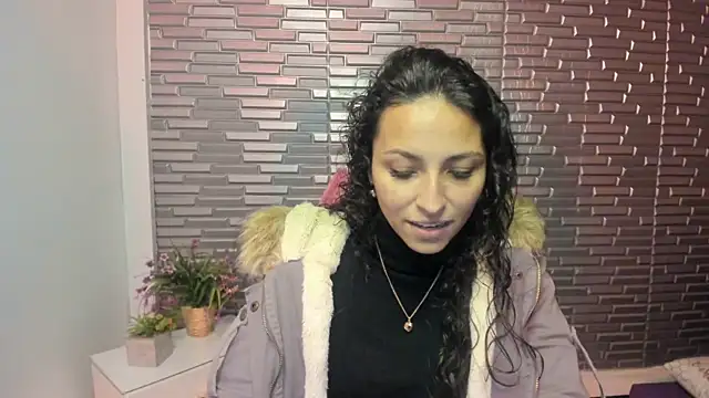 Ana maria 08 online show from 04/15/26, 02:57