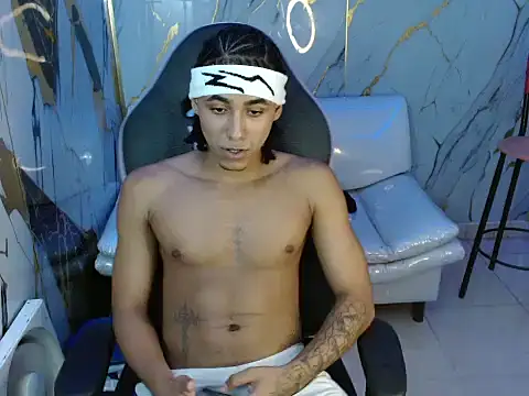 taylor bigdick18 online show from 03/21/26, 12:48