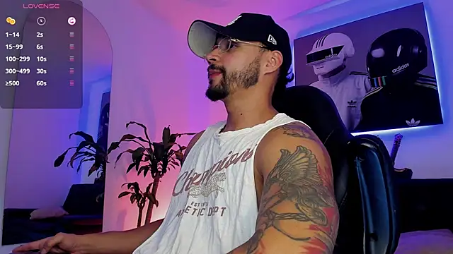 Snapshot of NikoHank_ chatting on 06/23/26, 07:39 NikoHank online show from 06/23/26, 07:39