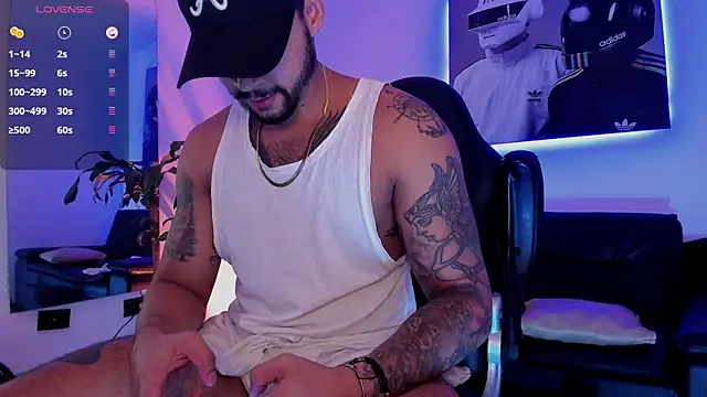 Snapshot of NikoHank_ chatting on 07/31/26, 04:56 NikoHank online show from 07/31/26, 04:56
