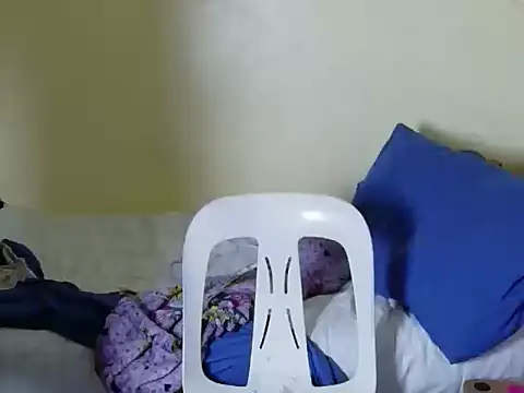 celest yummy online show from 03/08/26, 12:41