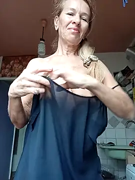 ViktoriaSexi1 online show from 04/02/26, 05:27