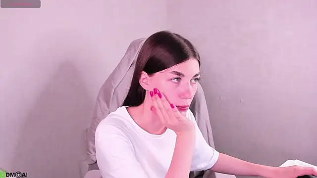 Snapshot of LunaRossaa chatting on 07/08/26, 11:42 LunaRossaa online show from 07/08/26, 11:42