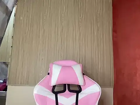 Sunkissed seductress online show from 04/08/26, 03:45