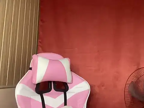 Sunkissed seductress online show from 04/09/26, 02:33