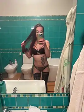 chiara-mario online show from 05/03/26, 12:49