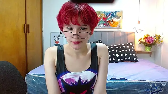 Snapshot of sirennmoonnn_ chatting on 03/04/26, 07:20 sirennmoonnn online show from 03/04/26, 07:20