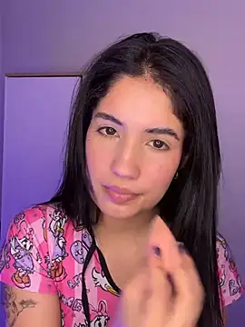 Snapshot of Lucy_engel chatting on 06/05/26, 01:34 Lucy engel online show from 06/05/26, 01:34