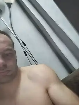 Snapshot of MatusCaddy chatting on 05/16/26, 12:29 MatusCaddy online show from 05/16/26, 12:29
