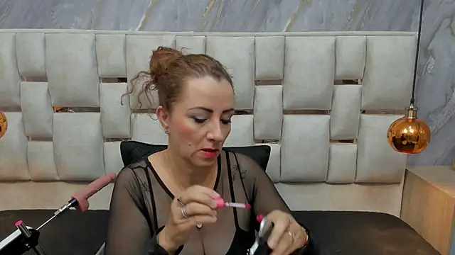 Milf Drip online show from 05/28/26, 12:24