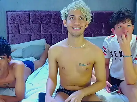 Wild Squad online show from 04/08/26, 06:08