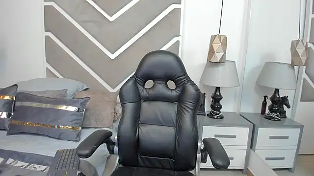 Amber Harriis online show from 05/08/26, 10:26