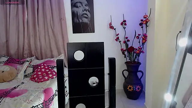 Candyy doll   online show from 03/08/26, 08:12