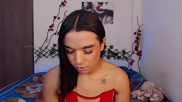 Snapshot of Candyy_doll__ chatting on 04/30/26, 02:07 Candyy doll online show from 04/30/26, 02:07