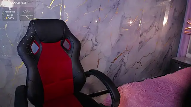 DulceBarbyeri online show from 04/14/26, 02:50