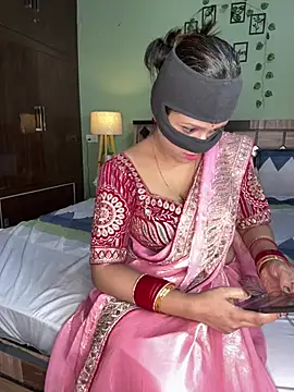 Snapshot of your_bhabhi_love chatting on 06/28/26, 05:08 your bhabhi love online show from 06/28/26, 05:08