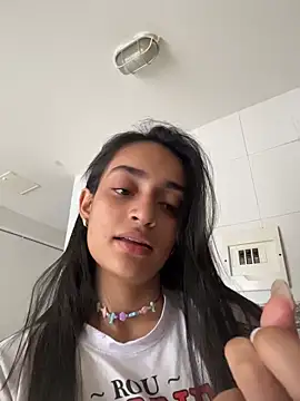 Snapshot of leilani_X chatting on 05/22/26, 01:39 leilani X online show from 05/22/26, 01:39