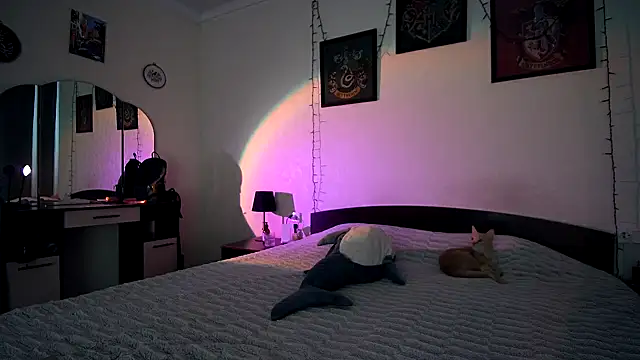 Milk shakeee online show from 03/24/26, 06:29