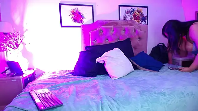 Selenee23 online show from 03/11/26, 11:27