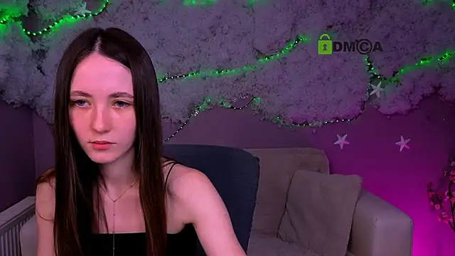Snapshot of bella_dorn chatting on 05/23/26, 09:35 bella dorn online show from 05/23/26, 09:35