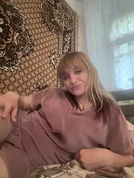 Snapshot of lovely_angel_baby chatting on 05/11/26, 04:26 lovely angel baby online show from 05/11/26, 04:26
