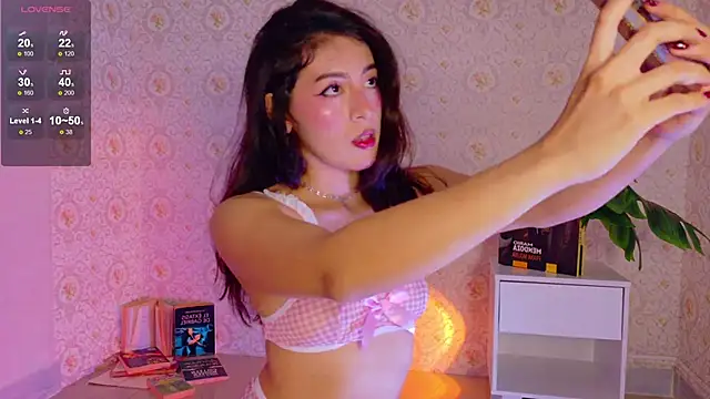 MiiaCullens online show from 04/25/26, 11:46