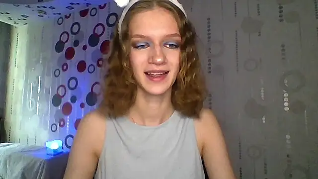 Chrissy Joyful online show from 04/04/26, 05:06