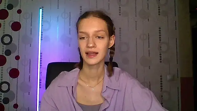 Chrissy Joyful online show from 04/18/26, 05:11