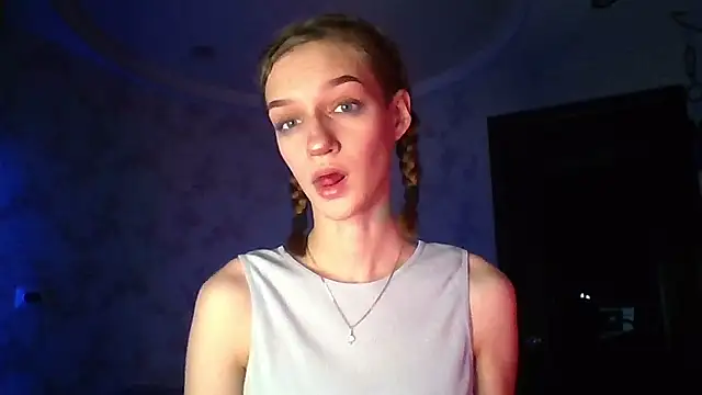 Chrissy Joyful online show from 05/12/26, 05:04