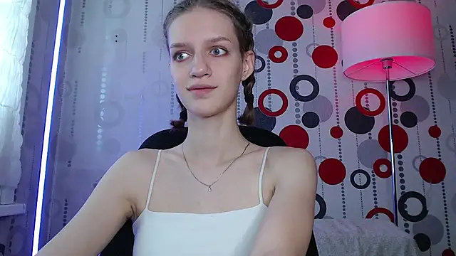Snapshot of Chrissy_Joyful chatting on 07/05/26, 04:07 Chrissy Joyful online show from 07/05/26, 04:07