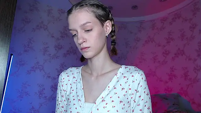 Snapshot of Chrissy_Joyful chatting on 07/29/26, 04:32 Chrissy Joyful online show from 07/29/26, 04:32