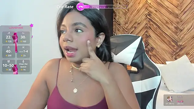 Snapshot of cata_rosse_ chatting on 05/17/26, 02:20 cata rosse online show from 05/17/26, 02:20