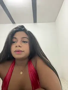 Snapshot of cata_rosse_ chatting on 05/31/26, 06:31 cata rosse online show from 05/31/26, 06:31