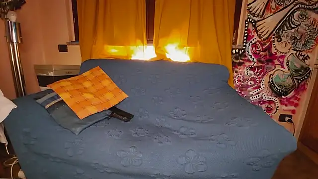 bellad0nna online show from 03/08/26, 06:44