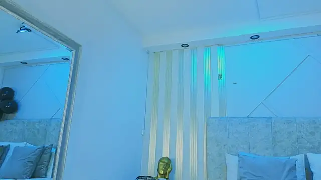 j belle  online show from 03/18/26, 12:52