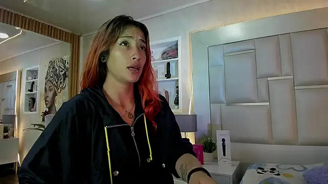 Snapshot of ZoeTaylorl chatting on 05/16/26, 12:15 ZoeTaylorl online show from 05/16/26, 12:15