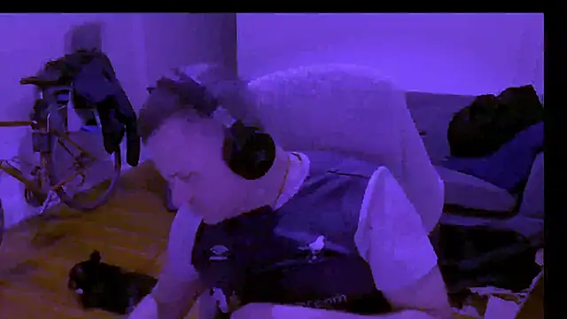 NeonDancer online show from 03/11/26, 01:22