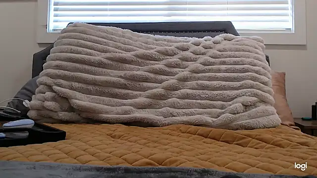 SecretsNextDoor online show from 03/31/26, 04:51