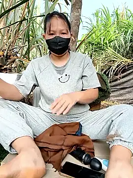 Tini-mimi online show from 04/17/26, 12:57