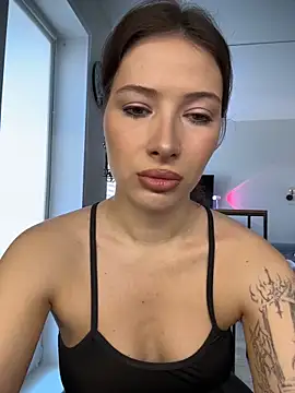 Snapshot of StayForTemptation chatting on 03/18/26, 07:55 StayForTemptation online show from 03/18/26, 07:55