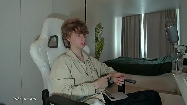 Wawesuc online show from 04/02/26, 07:39